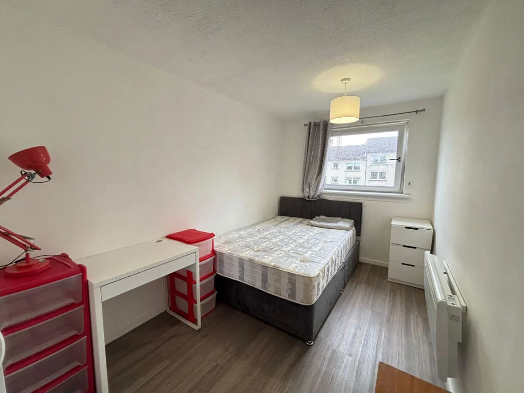 4 bedroom flat for rent