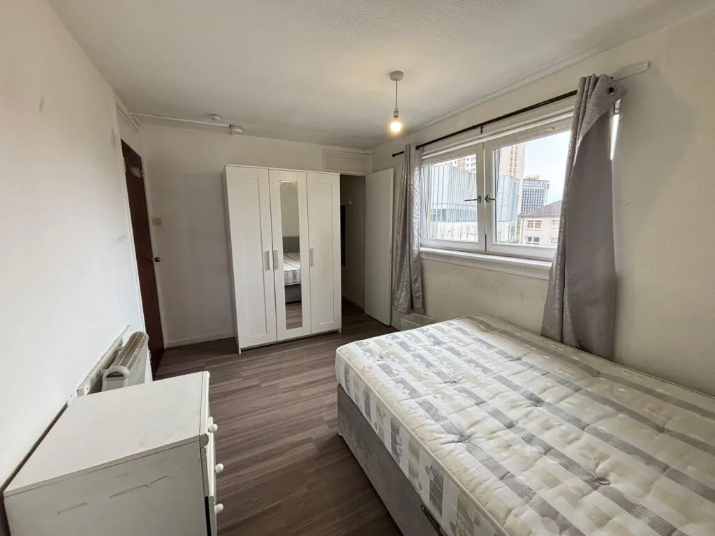 4 bedroom flat for rent