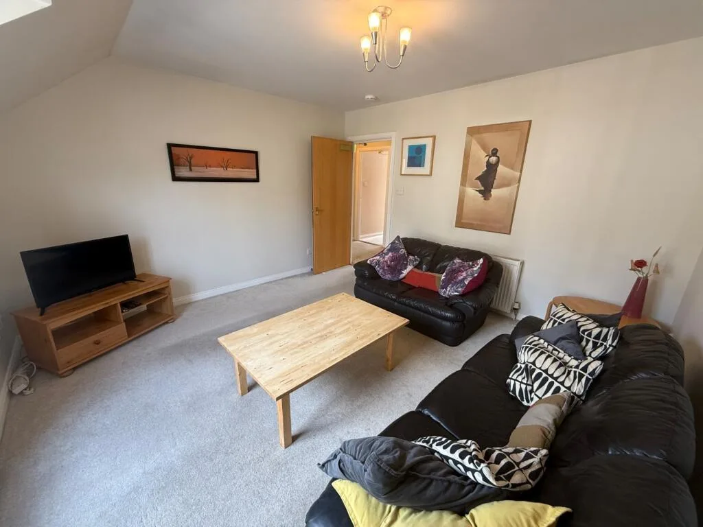 3 bedroom flat for rent