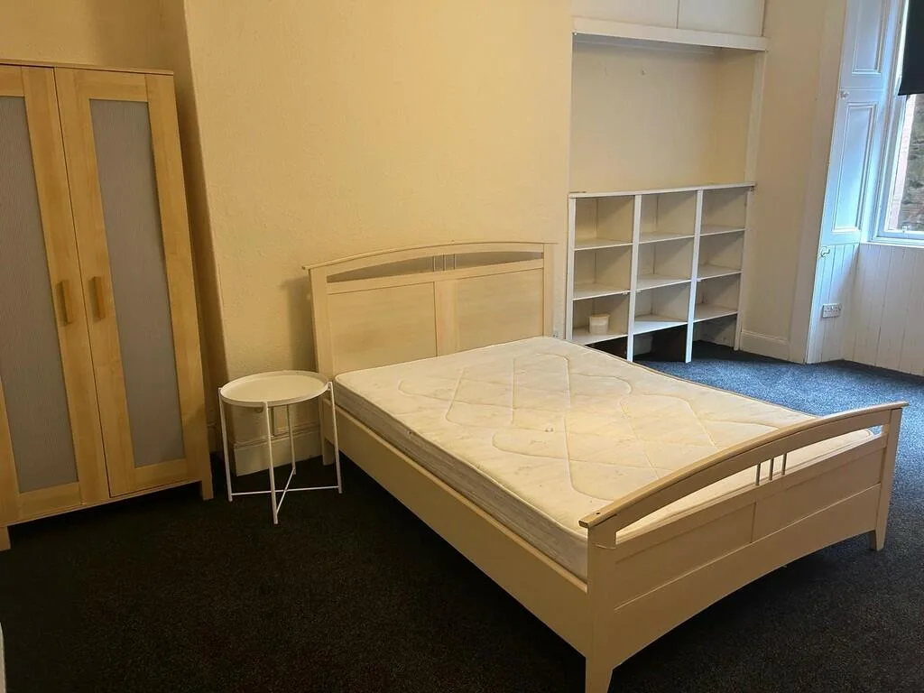 4 bedroom flat for rent