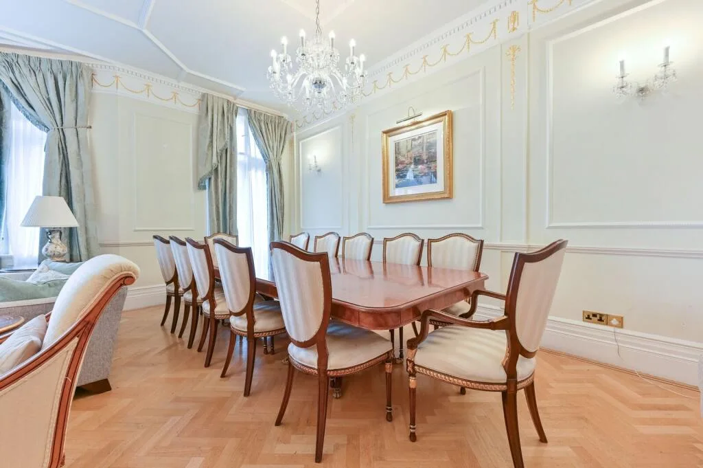 5 bedroom flat for rent
