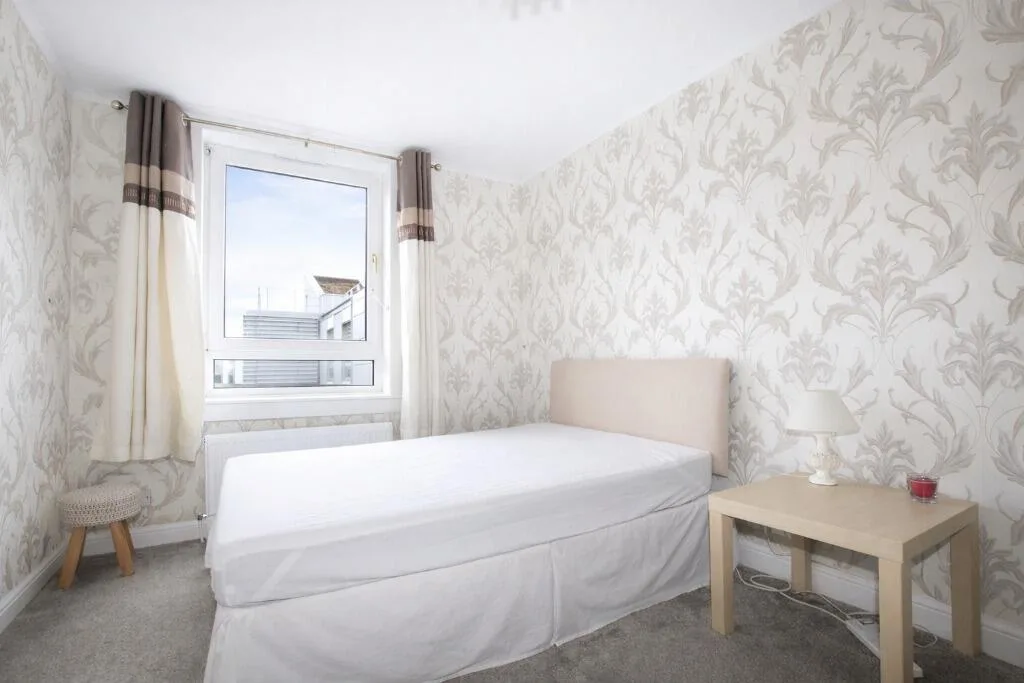 2 bedroom maisonette for rent