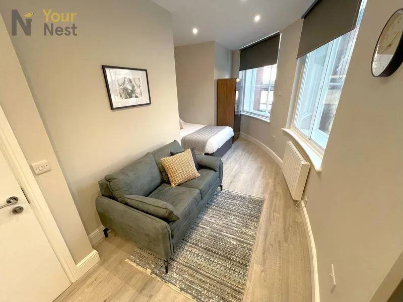 Studio flat for rent