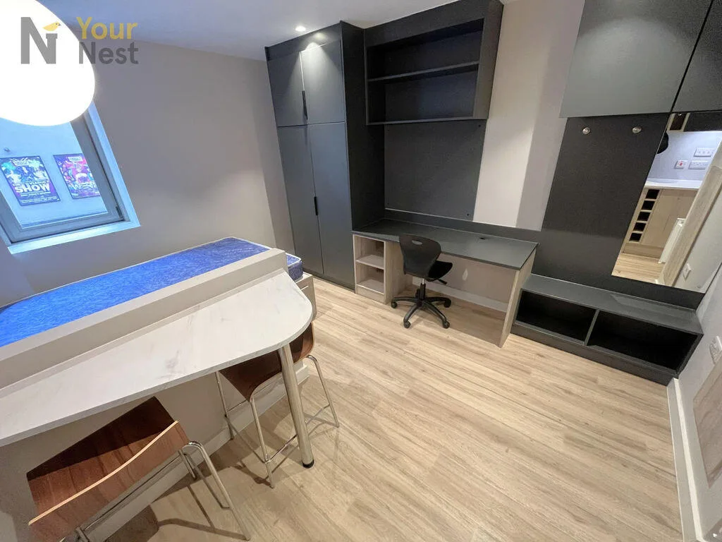 Studio flat for rent