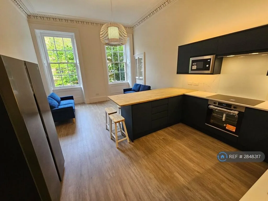 1 bedroom flat share for rent