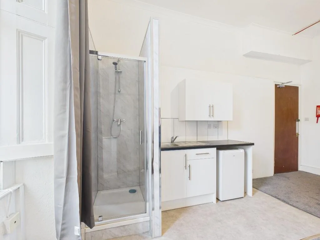 1 bedroom house of multiple occupation for rent