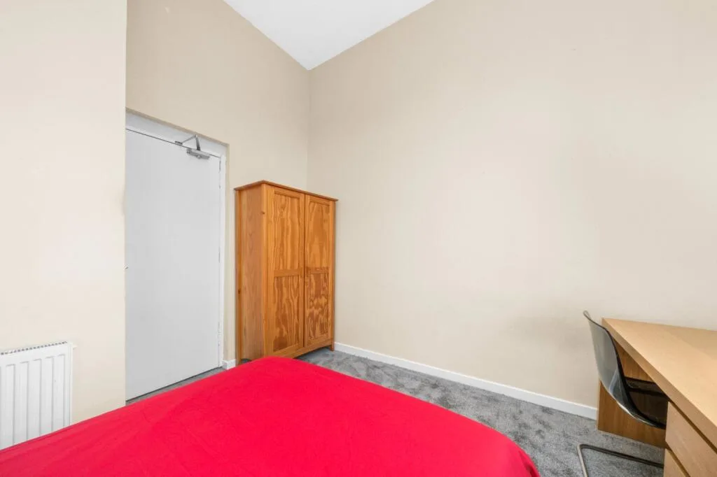 4 bedroom flat for rent