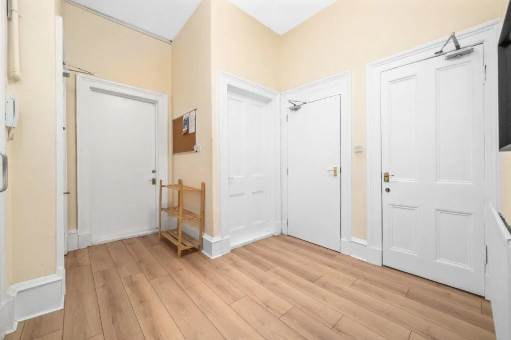 4 bedroom flat for rent
