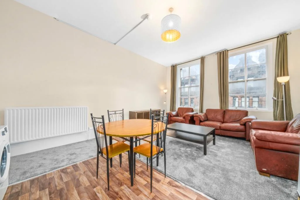 4 bedroom flat for rent