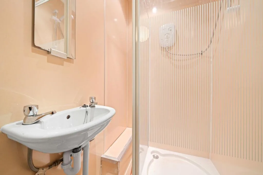 4 bedroom flat for rent