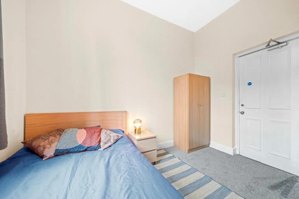 4 bedroom flat for rent