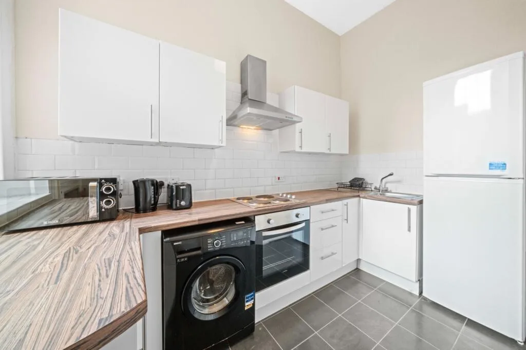 4 bedroom flat for rent