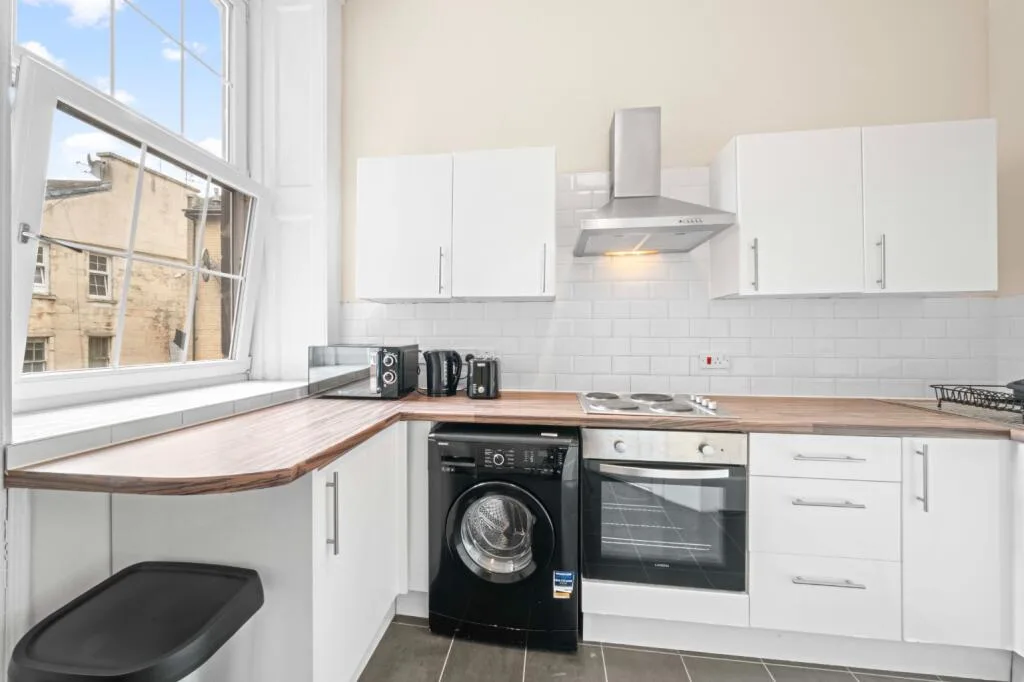 4 bedroom flat for rent