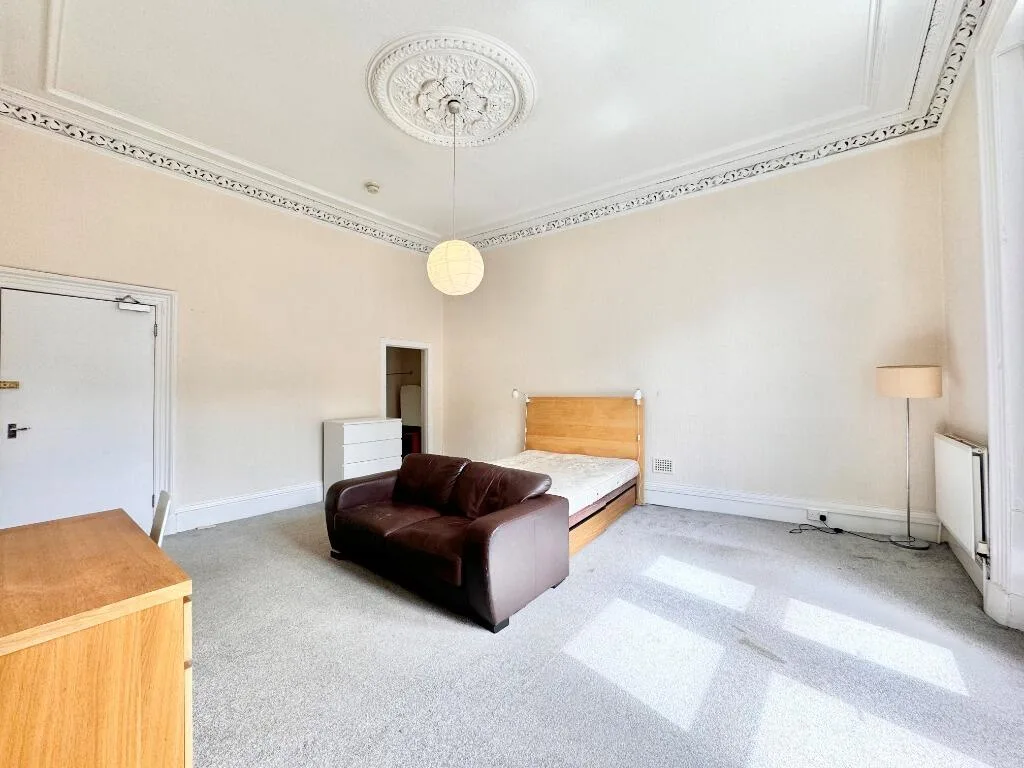 4 bedroom flat for rent
