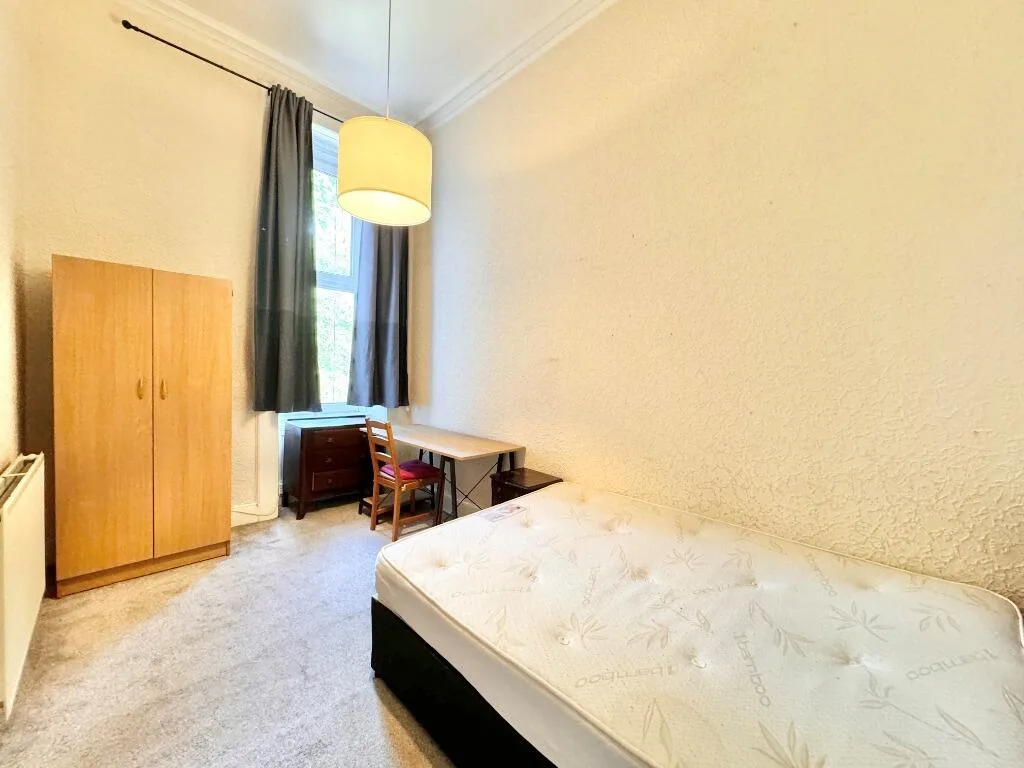4 bedroom flat for rent