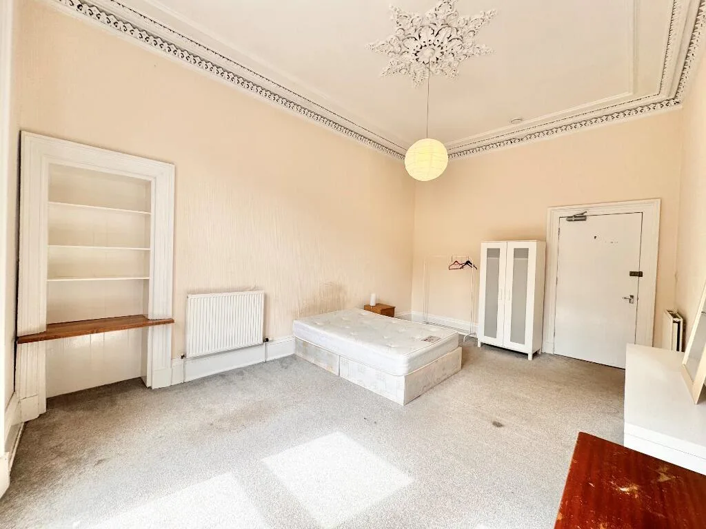 4 bedroom flat for rent