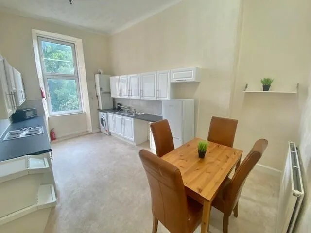 4 bedroom flat for rent