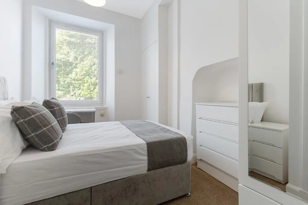 2 bedroom flat for rent