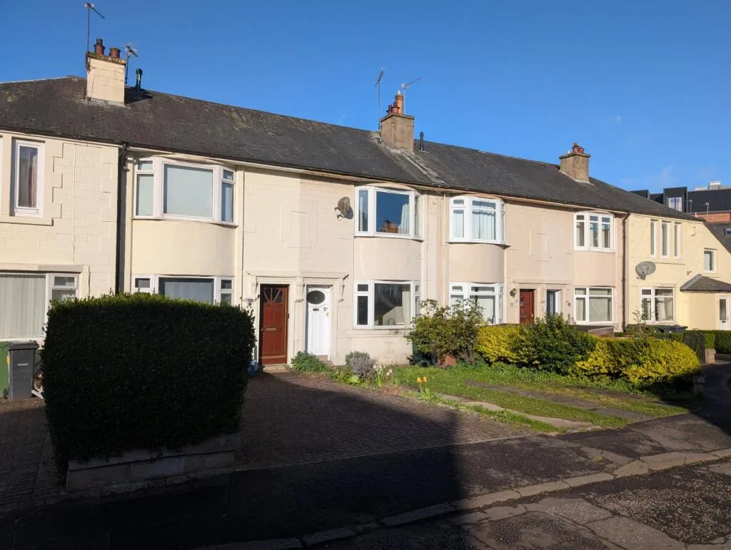 3 bedroom semi-detached house for rent