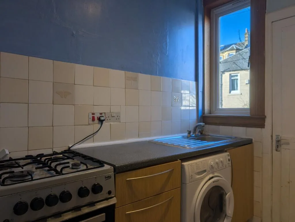 3 bedroom semi-detached house for rent