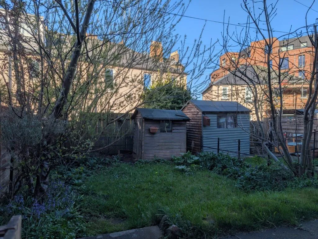 3 bedroom semi-detached house for rent
