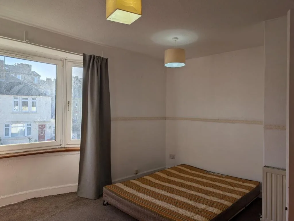 3 bedroom semi-detached house for rent