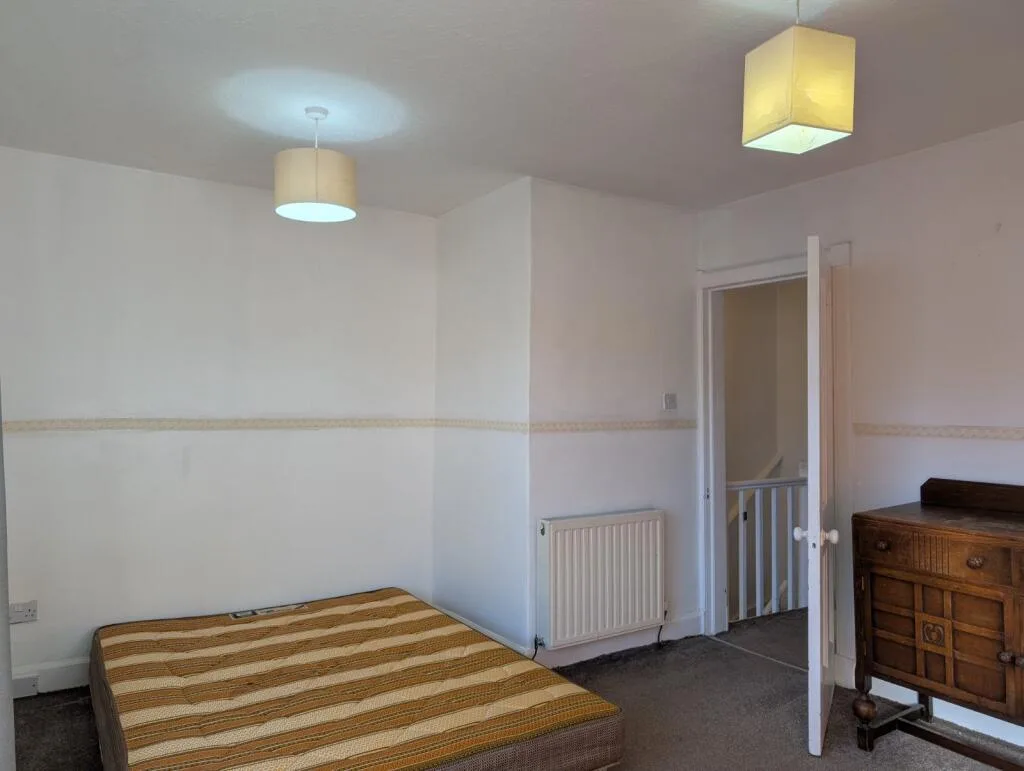 3 bedroom semi-detached house for rent
