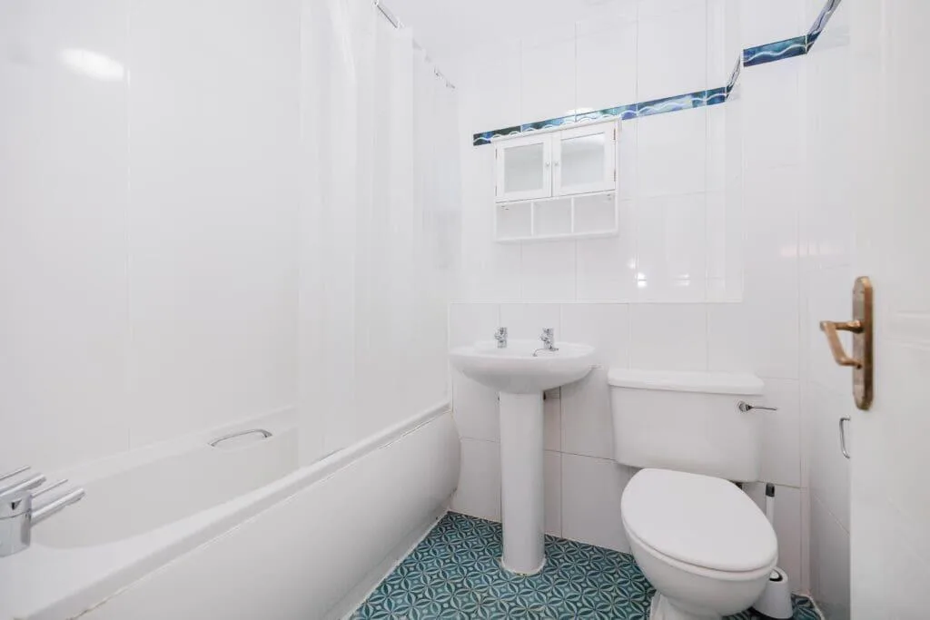 3 bedroom flat for rent