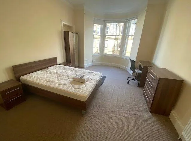 3 bedroom flat for rent