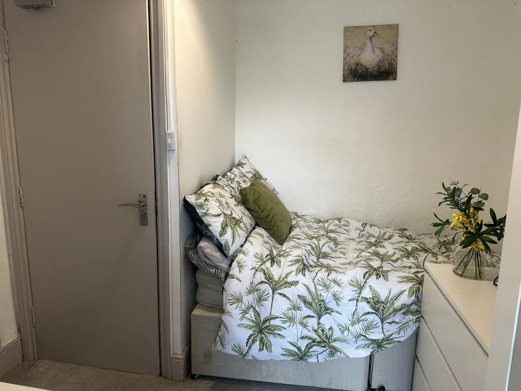 1 bedroom house for rent