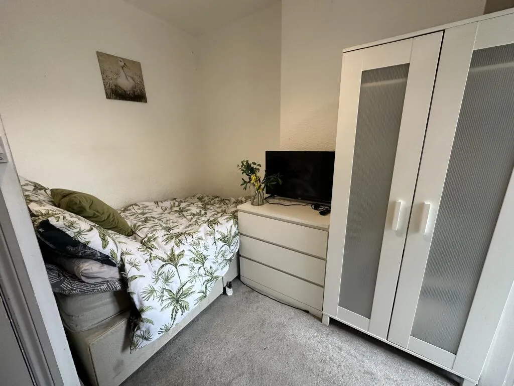 1 bedroom house for rent