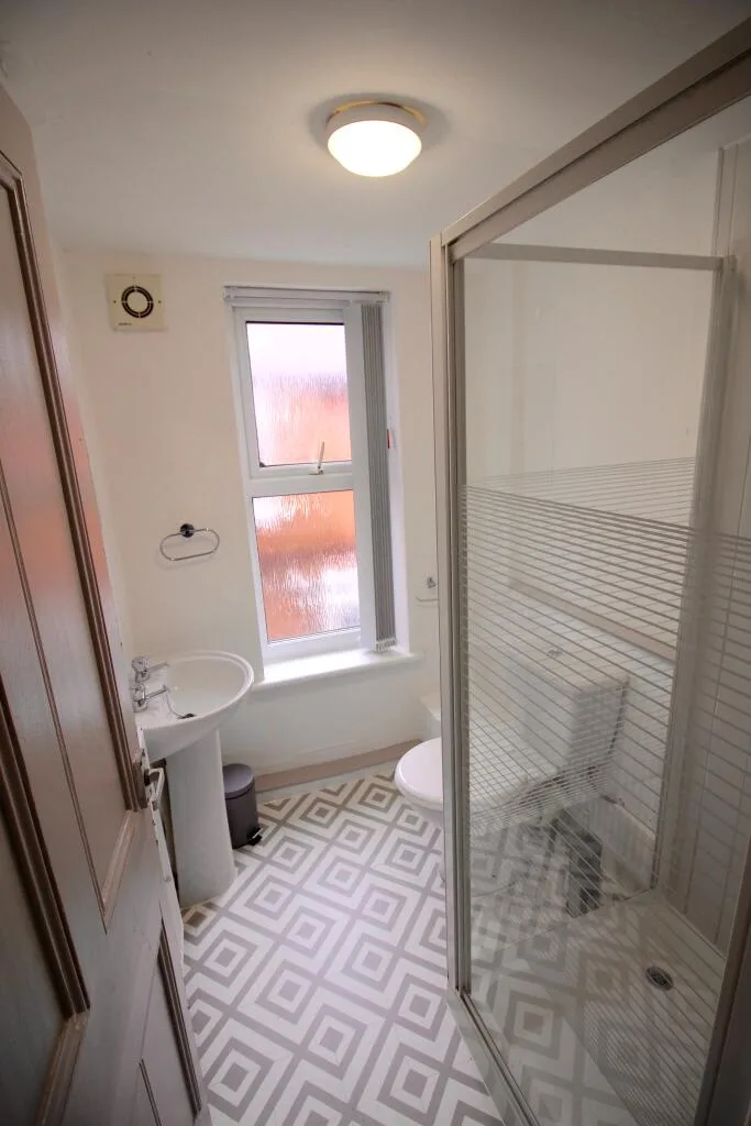 1 bedroom house for rent