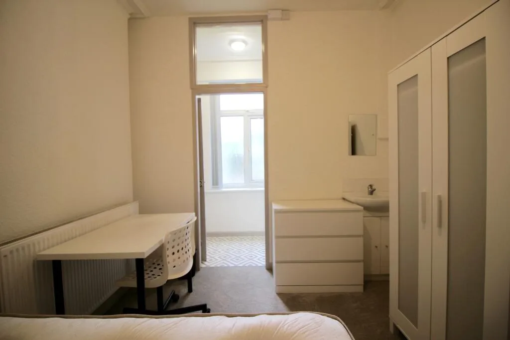 1 bedroom house for rent