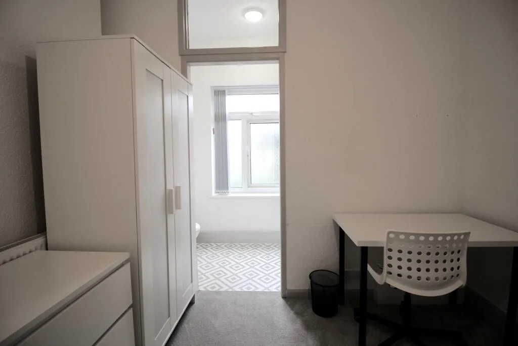 1 bedroom house for rent