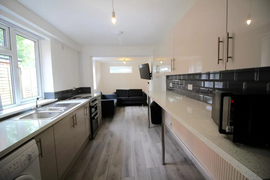 1 bedroom house for rent