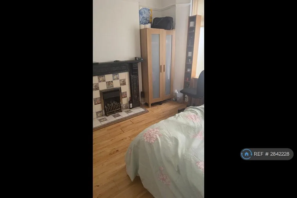 1 bedroom house share for rent
