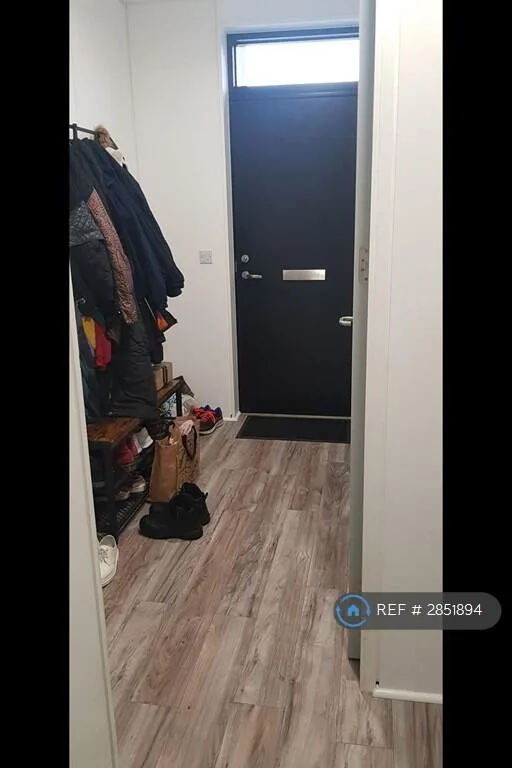 1 bedroom house share for rent