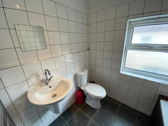 1 bedroom house for rent