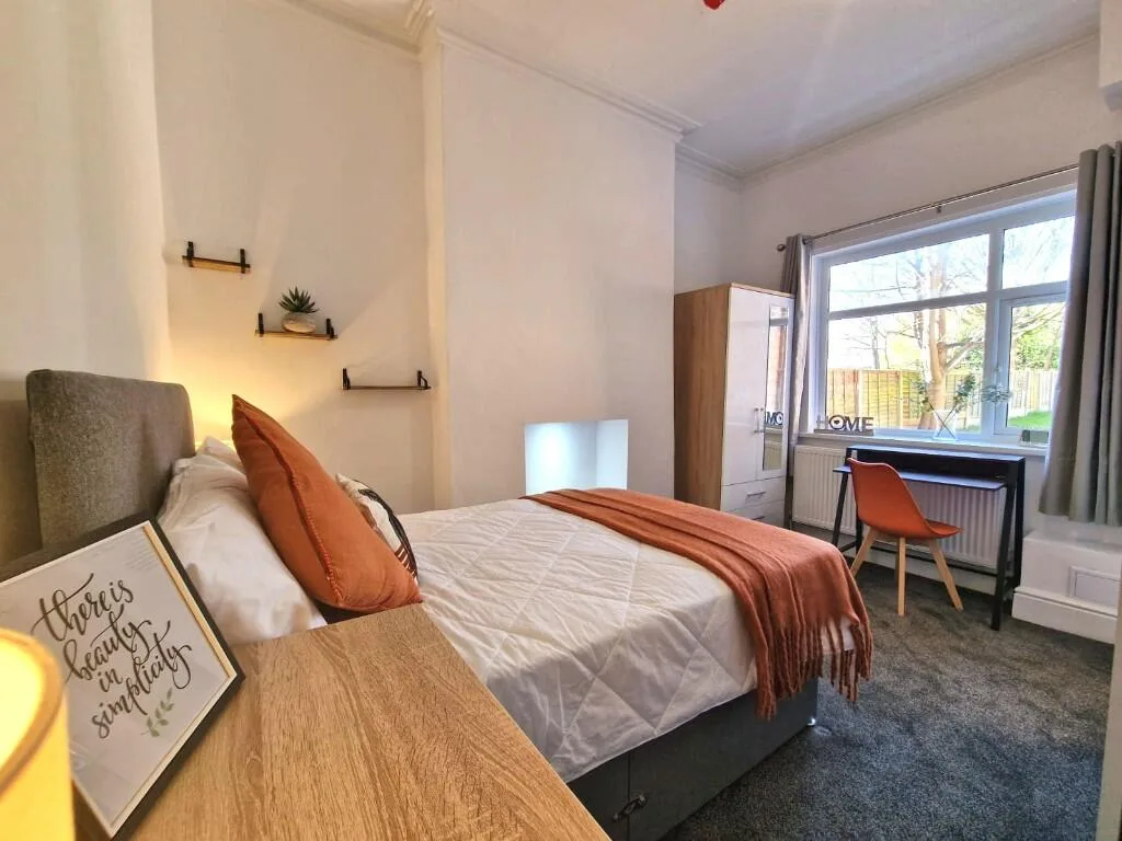6 bedroom house share for rent
