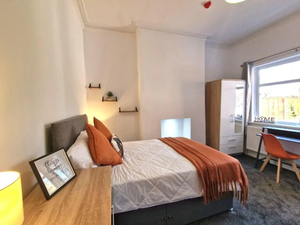 6 bedroom house share for rent