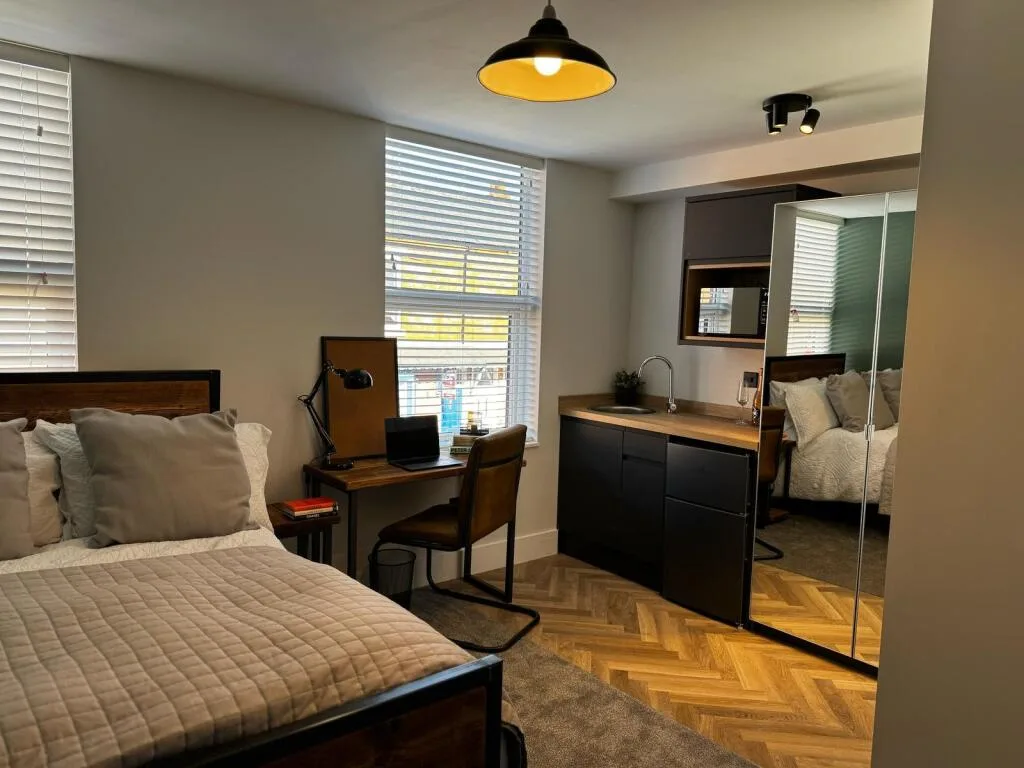 1 bedroom house share for rent
