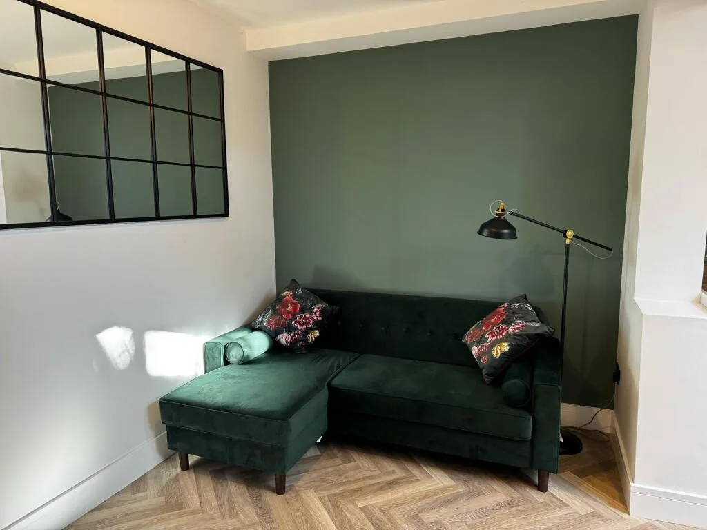 1 bedroom house share for rent