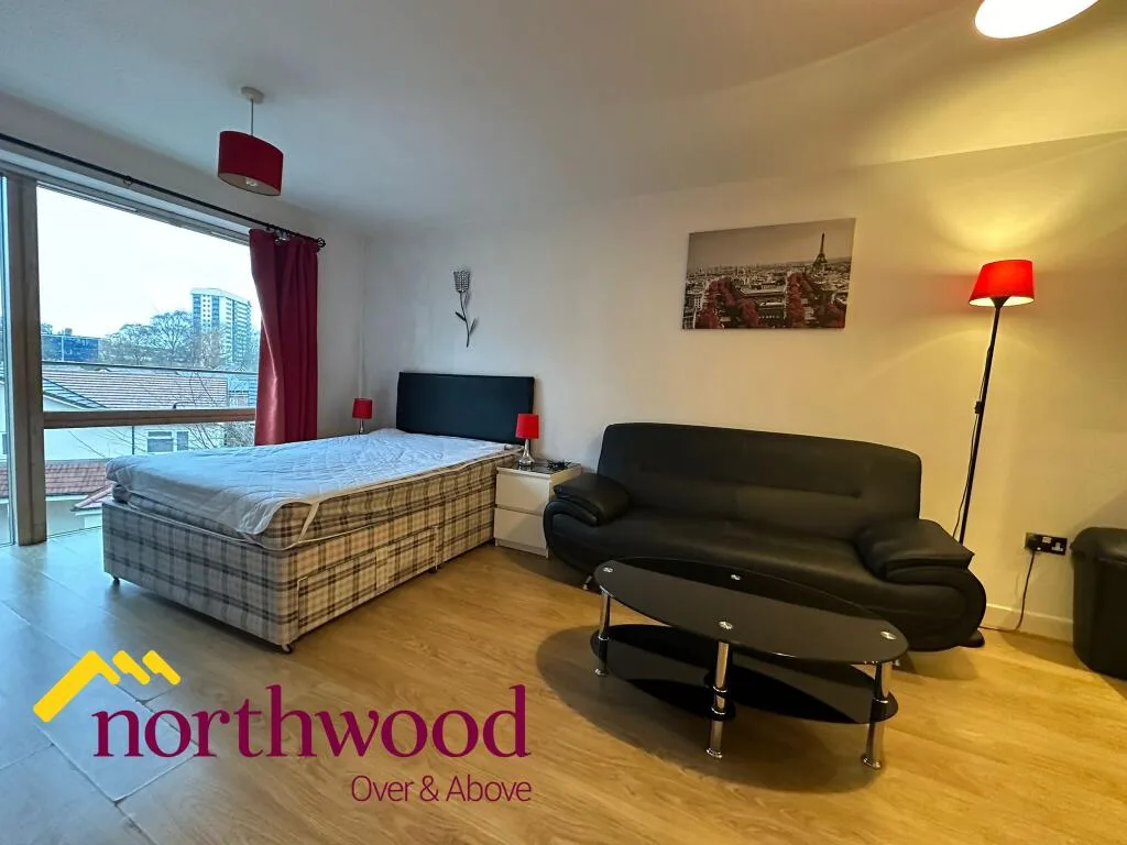 Studio flat for rent