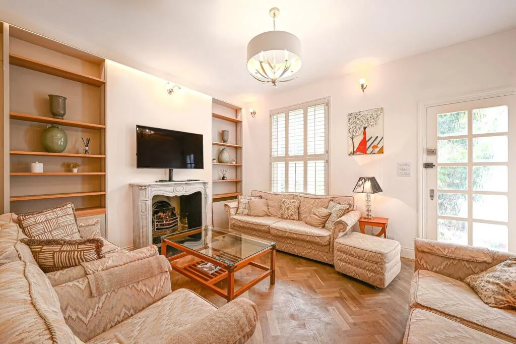 4 bedroom house for rent