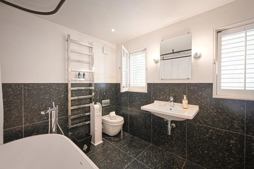 4 bedroom house for rent