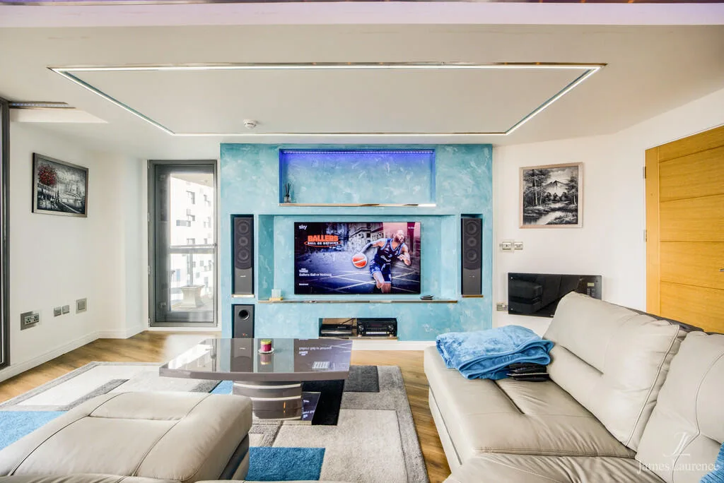 2 bedroom penthouse for rent
