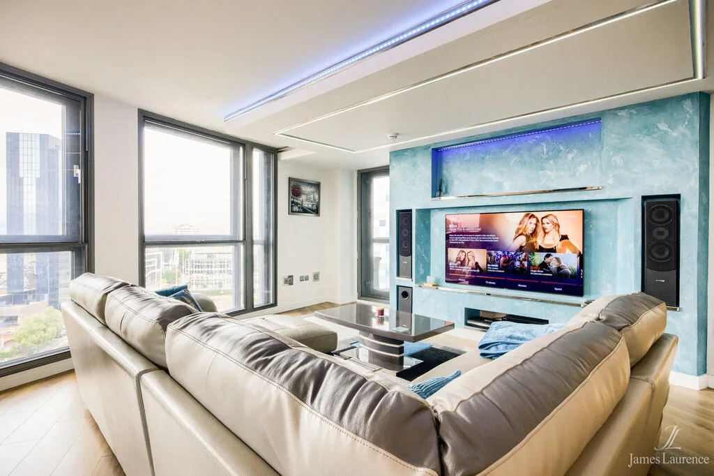 2 bedroom penthouse for rent