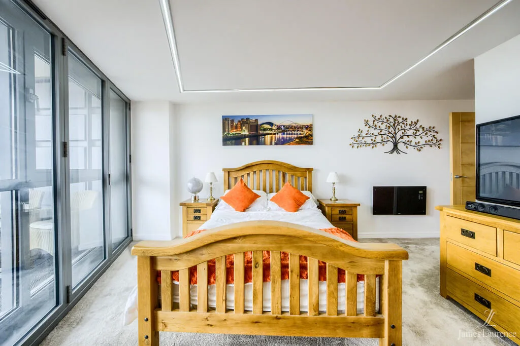 2 bedroom penthouse for rent