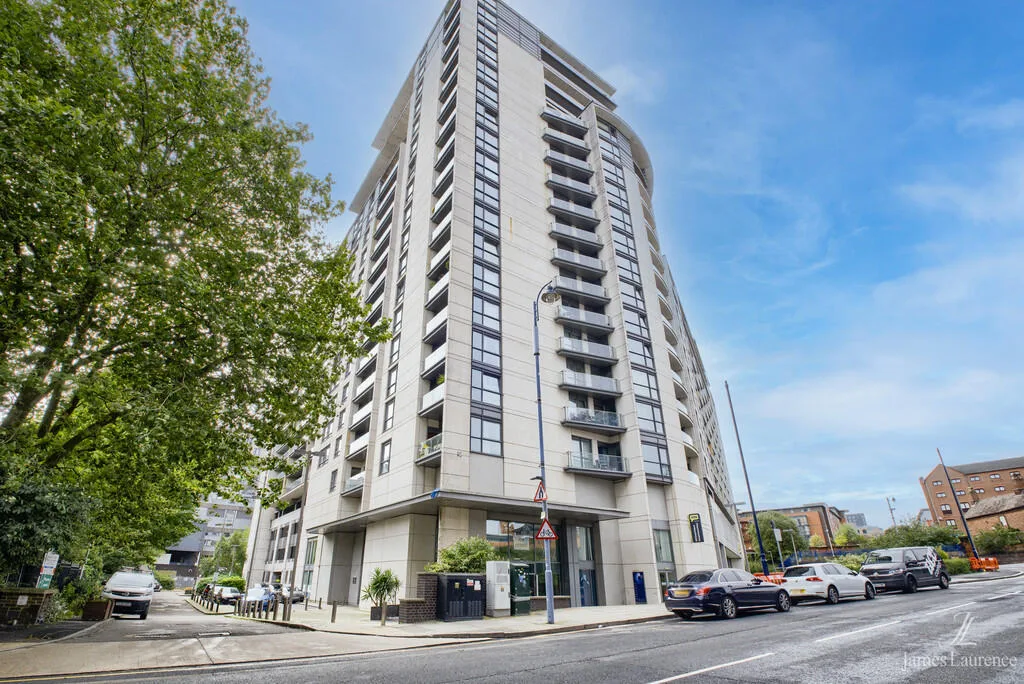 2 bedroom penthouse for rent
