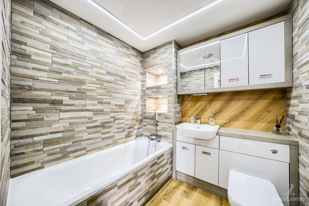 2 bedroom penthouse for rent